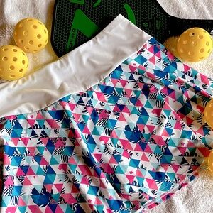 Pickleball/Tennis/Golf Skirt (SKORT) size M KYODAN Left side ball pocket under